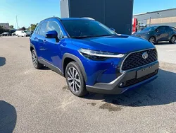 Dunkelblau mica metallic 8w7 Gebraucht 2024 Toyota Corolla Cross Comfort SUV | 30.890 € (Fairer Preis)