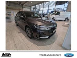 Magnetic metallic Gebraucht 2025 Ford Focus ST-Line Limousine | 25.990 € (Fairer Preis)