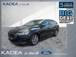 Obsidianschwarz metallic Gebraucht 2023 Ford Focus Titanium Kombi | 18.280 € (Guter Preis)