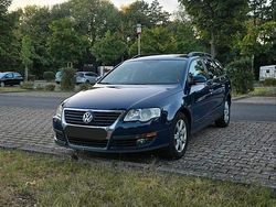 Blau Gebraucht 2007 VW Passat Kombi | 2.100 € (Fairer Preis)