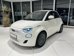 Weiß Gebraucht 2021 Fiat 500e Icon Limousine | 26.900 €