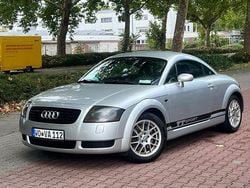 Grau Gebraucht 2002 Audi TT Sport Coupé | 2.850 € (Guter Preis)