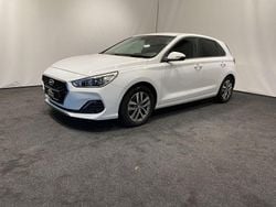 Weiß Gebraucht 2019 Hyundai i30 Limousine | 12.900 € (Guter Preis)