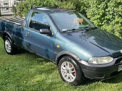 Grün Gebraucht 2000 Fiat Strada SUV | 1.790 €