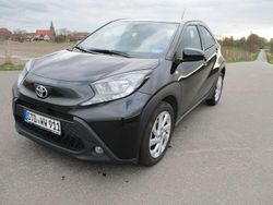 Schwarz Gebraucht 2022 Toyota Aygo Play Kleinwagen | 13.150 € (Fairer Preis)