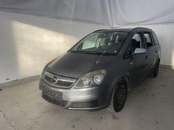 Grau Gebraucht 2007 Opel Zafira Catch Me Van / Kleinbus | 2.499 € (Guter Preis)