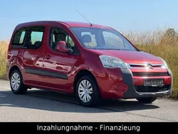 Rot Gebraucht 2009 Citroën Berlingo Van / Kleinbus | 5.900 €