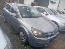Silber Gebraucht 2005 Opel Astra Edition Limousine | 799 € (Superpreis)