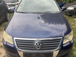 Blau Gebraucht 2006 VW Passat Trendline Kombi | 1.990 € (Fairer Preis)