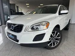 Weiß Gebraucht 2010 Volvo XC60 Kinetic SUV | 11.999 € (Fairer Preis)