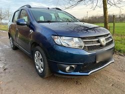 Blau Gebraucht 2016 Dacia Logan MCV Kombi | 3.900 € (Superpreis)