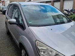 Grau Gebraucht 2008 Ford Galaxy Van / Kleinbus | 4.500 € (Guter Preis)