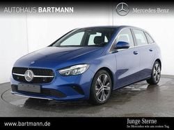 Lack spektralblau Gebraucht 2024 Mercedes B220 Progressive Van / Kleinbus | 33.900 € (Superpreis)
