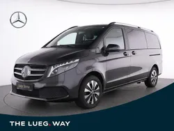 Graphitgrau metallic Gebraucht 2023 Mercedes V300 Van / Kleinbus | 70.795 € (Etwas zu teuer)