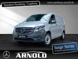 Silber (silber) Gebraucht 2022 Mercedes e-Vito Van / Kleinbus | 16.588 € (Superpreis)