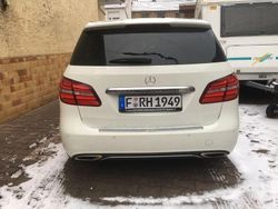 Weiß Gebraucht 2014 Mercedes B220 Van / Kleinbus | 13.400 € (Fairer Preis)