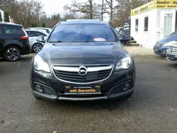 Schwarz Gebraucht 2016 Opel Insignia Country Tourer OPC Kombi | 10.590 € (Fairer Preis)