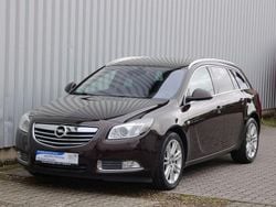 Braun Gebraucht 2011 Opel Insignia Design Edition Kombi | 8.990 €