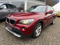 Rot Gebraucht 2011 BMW X1 Sport Line SUV | 9.800 € (Fairer Preis)