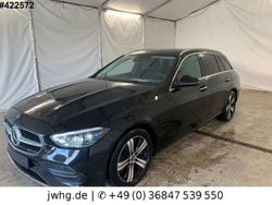 Nachtschwarz (metallic) Gebraucht 2022 Mercedes C220 Kombi | 23.450 € (Guter Preis)