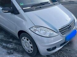 Silber Gebraucht 2005 Mercedes A150 Kleinwagen | 1.500 € (Fairer Preis)
