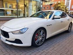 Weiß Gebraucht 2016 Maserati Ghibli Coupé | 39.000 € (Teuer)