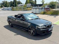 Schwarz Gebraucht 2004 BMW 320 Cabriolet M Sport Cabrio | 7.350 € (Teuer)