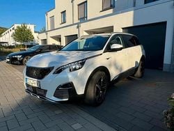 Andere farben Gebraucht 2018 Peugeot 5008 Van / Kleinbus | 18.800 € (Etwas zu teuer)