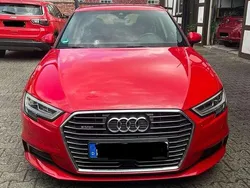 Rot Gebraucht 2017 Audi A3 e-tron Basis Kleinwagen | 17.400 €