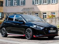 Schwarz Gebraucht 2023 Hyundai i20 Limousine | 26.400 € (Teuer)