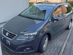 Grau Gebraucht 2018 Seat Alhambra Van / Kleinbus | 25.950 € (Fairer Preis)