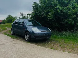 Grau Gebraucht 2005 Ford Fiesta Kleinwagen | 1.399 € (Etwas zu teuer)