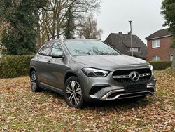 Grau Gebraucht 2023 Mercedes GLA250 SUV | 42.999 €