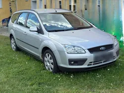 Silber Gebraucht 2007 Ford Focus Kombi | 1.000 € (Guter Preis)
