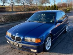 Blau Gebraucht 1998 BMW 323 Coupé | 3.500 € (Guter Preis)