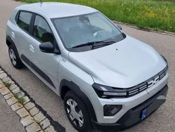 Grau Gebraucht 2025 Dacia Spring Expression Kleinwagen | 14.980 € (Fairer Preis)