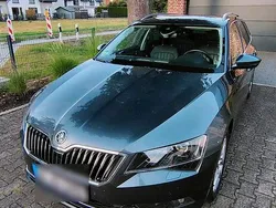 Grau Gebraucht 2017 Skoda Superb Kombi | 19.900 € (Fairer Preis)