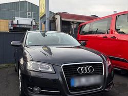 Grau Gebraucht 2011 Audi A3 Attraction Limousine | 7.000 € (Fairer Preis)