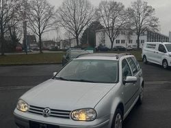 Silber Gebraucht 2000 VW Golf IV Kombi | 1.600 € (Guter Preis)