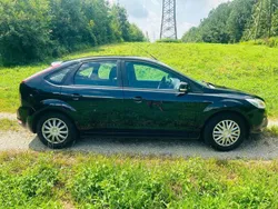 Schwarz Gebraucht 2010 Ford Focus Ghia Limousine | 3.200 € (Fairer Preis)