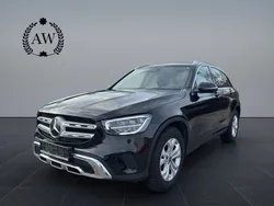Schwarz Gebraucht 2022 Mercedes 200 Business SUV | 27.999 € (Guter Preis)