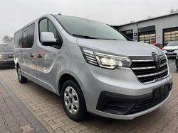 Silber Gebraucht 2024 Renault Trafic Van / Kleinbus | 34.990 € (Guter Preis)