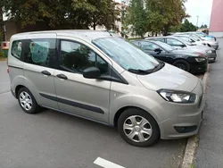Beige Gebraucht 2016 Ford Courier Van / Kleinbus | 8.900 € (Fairer Preis)