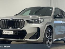 Spacesilber metallic Gebraucht 2023 BMW iX1 Shadowline SUV | 42.990 € (Etwas zu teuer)