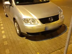 Silber Gebraucht 2003 VW Touran Van / Kleinbus | 1.200 € (Guter Preis)