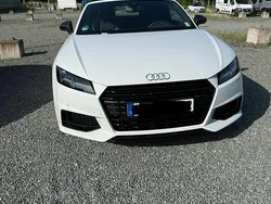 Weiß Gebraucht 2018 Audi TT Comfort Coupé | 34.999 €
