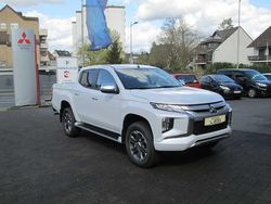Titanweiß (metallic) Gebraucht 2021 Mitsubishi L200 Select Abholung | 27.900 € (Fairer Preis)