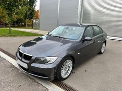 Grau Gebraucht 2007 BMW 318 Limousine | 3.900 € (Guter Preis)