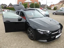 Schwarz Gebraucht 2020 Mercedes CLA220 Shooting Brake AMG line Kombi | 28.999 € (Teuer)