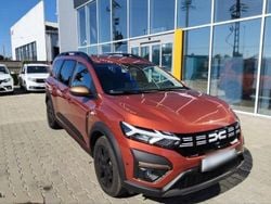 Rot Neu 2025 Dacia Jogger Essentiel Kombi | 18.500 € (Superpreis)